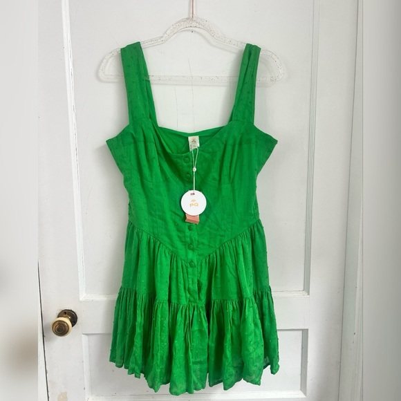 PQ Swim Everly Green Romper NEW With Tag
Size M/L - Picture 1 of 8